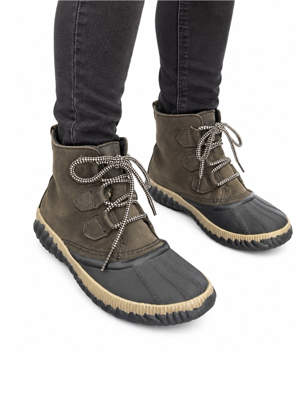 Size 9 Sorel Women’s Out ’N About Plus Waterproof Duck Boots Black